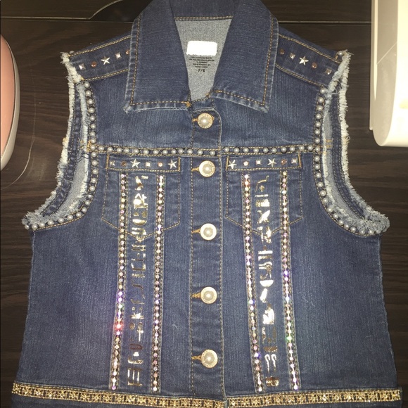 Hand designed jean vest. - Picture 3 of 8